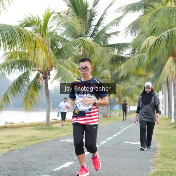 Runner Photo 4320455