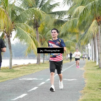 Runner Photo 4320471