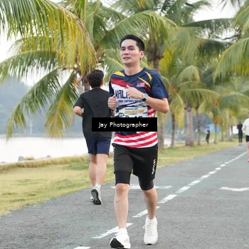 Runner Photo 4320477
