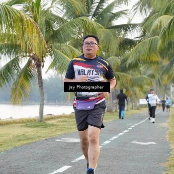 Runner Photo 4320494