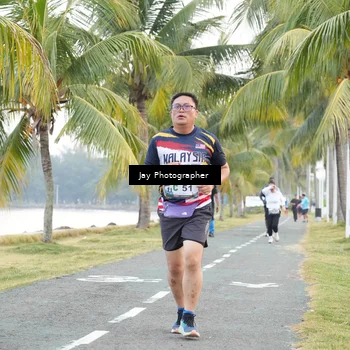 Runner Photo 4320498