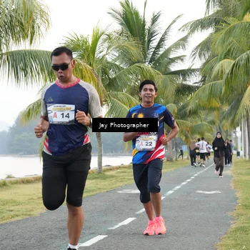 Runner Photo 4320534