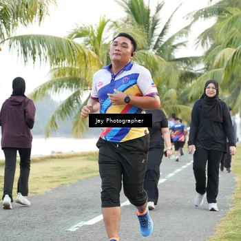 Runner Photo 4320542