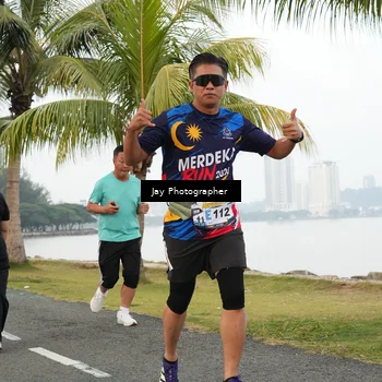 Runner Photo 4320544