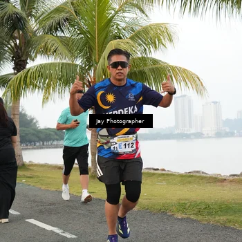 Runner Photo 4320545