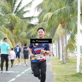 Runner Photo 4320554