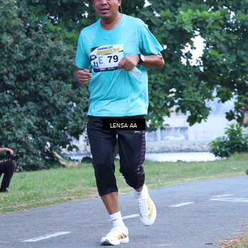 Runner Photo 4320556