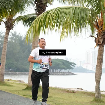 Runner Photo 4320563