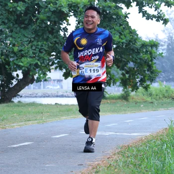 Runner Photo 4320578