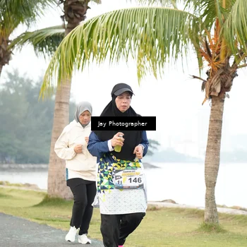 Runner Photo 4320582