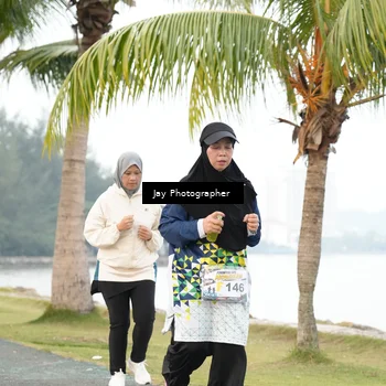 Runner Photo 4320584