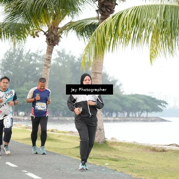 Runner Photo 4320588