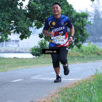 Runner Photo 4320595