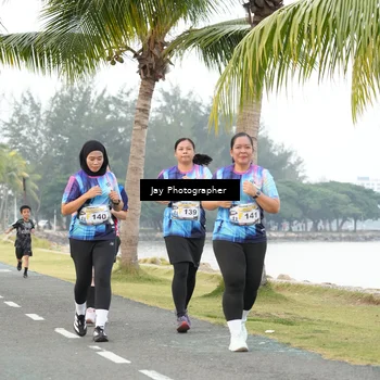 Runner Photo 4320596