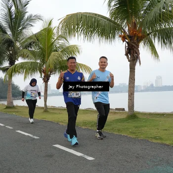 Runner Photo 4320617
