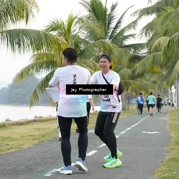 Runner Photo 4320618