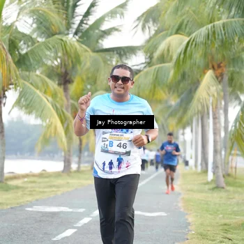 Runner Photo 4320647