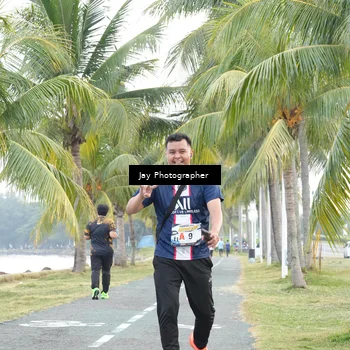 Runner Photo 4320651