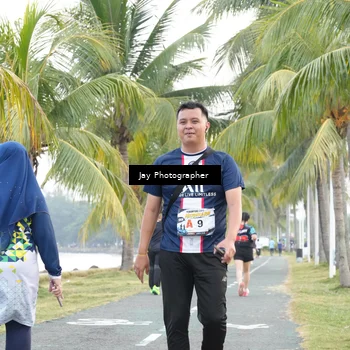 Runner Photo 4320653
