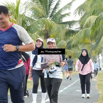 Runner Photo 4320663