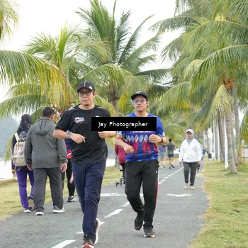 Runner Photo 4320673