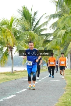 Runner Photo 4320712