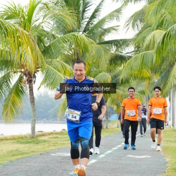 Runner Photo 4320713