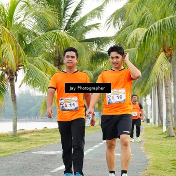 Runner Photo 4320723