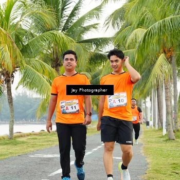 Runner Photo 4320724