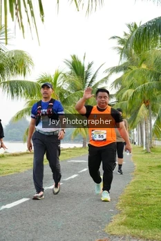 Runner Photo 4320735
