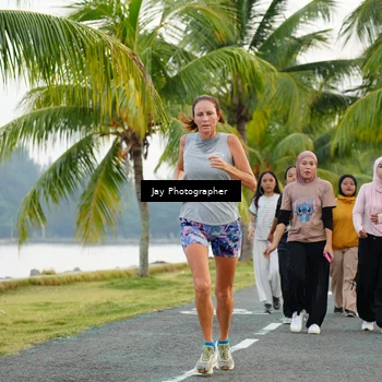 Runner Photo 4320754