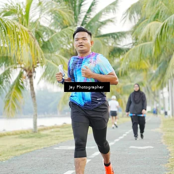 Runner Photo 4320759
