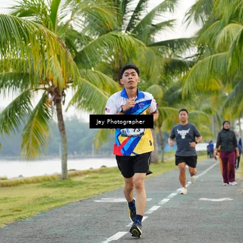 Runner Photo 4320764