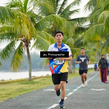 Runner Photo 4320766
