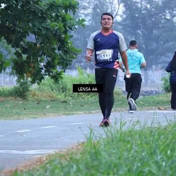 Runner Photo 4320767