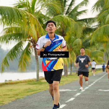 Runner Photo 4320769