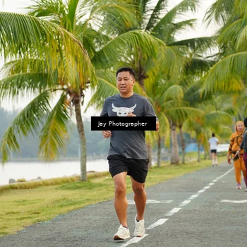 Runner Photo 4320771