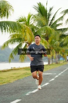 Runner Photo 4320775