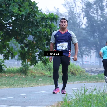 Runner Photo 4320793