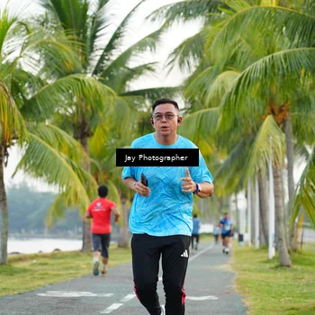 Runner Photo 4320801
