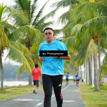 Runner Photo 4320804