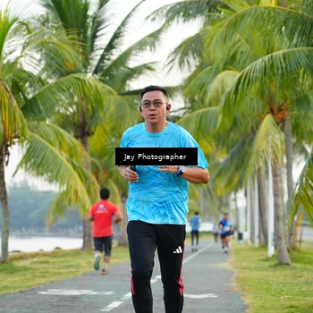 Runner Photo 4320807