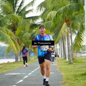 Runner Photo 4320812