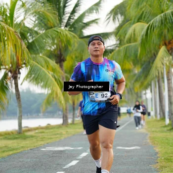 Runner Photo 4320815