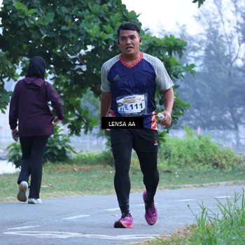 Runner Photo 4320816
