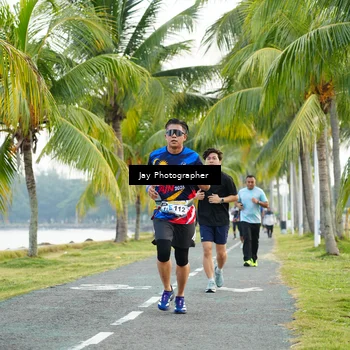 Runner Photo 4320855