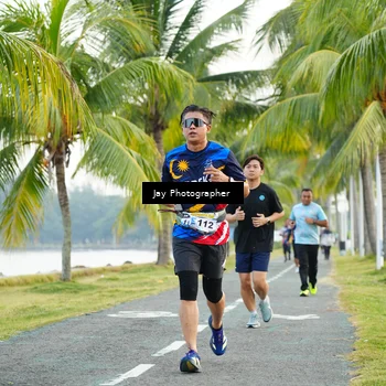 Runner Photo 4320860