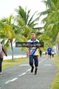 Runner Photo 4320890