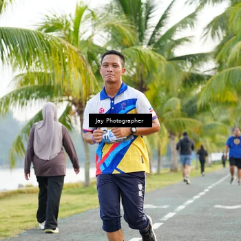 Runner Photo 4320897