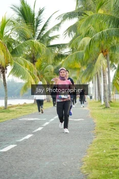 Runner Photo 4320915
